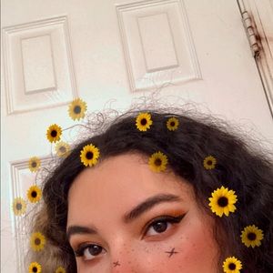 Meet your Posher, Melany